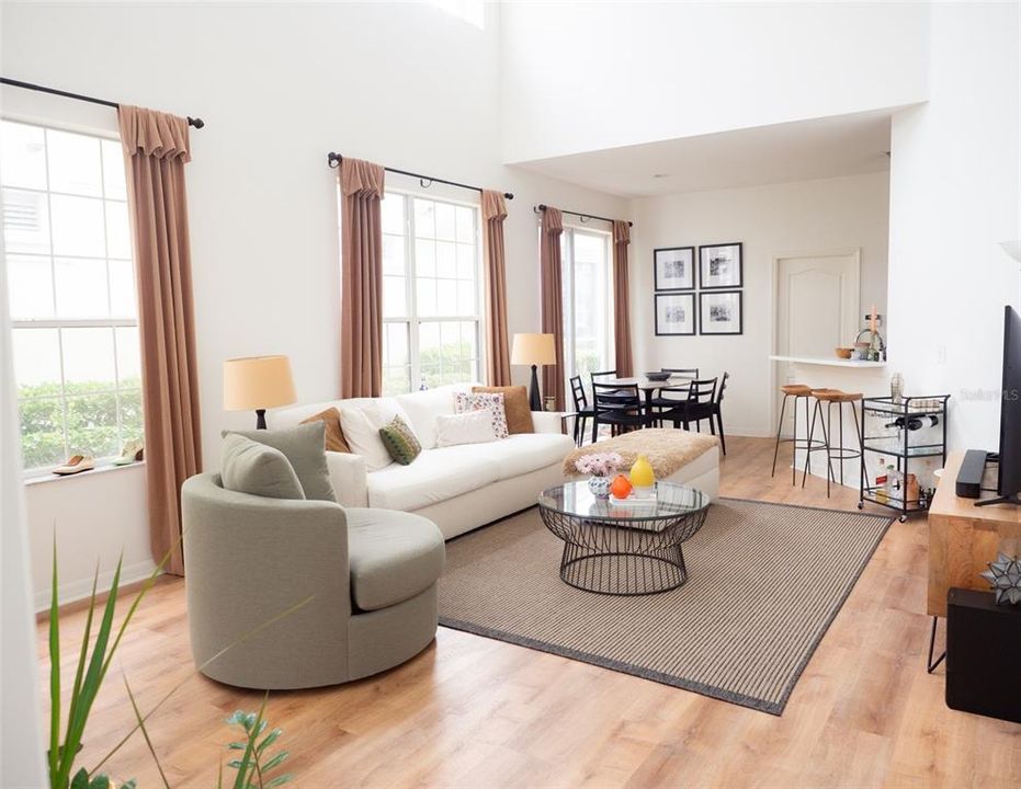 Activo con contrato: $399,000 (4 camas, 2 baños, 1795 Pies cuadrados)