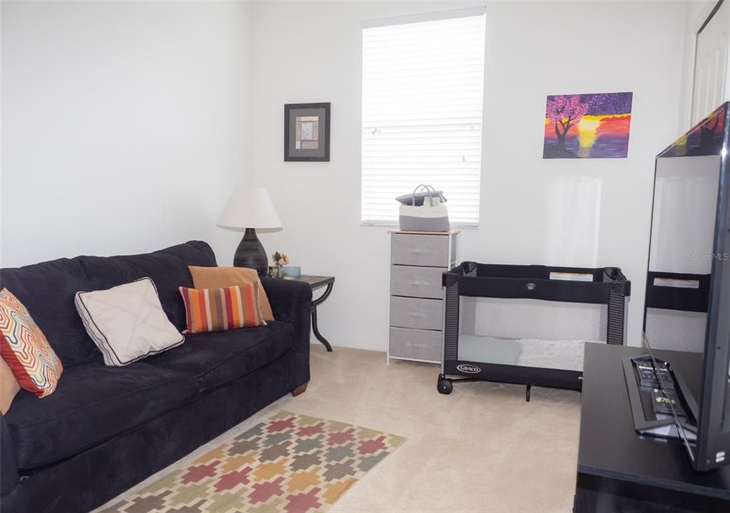 Activo con contrato: $399,000 (4 camas, 2 baños, 1795 Pies cuadrados)