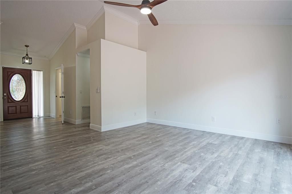 For Rent: $2,495 (3 beds, 2 baths, 1866 Square Feet)