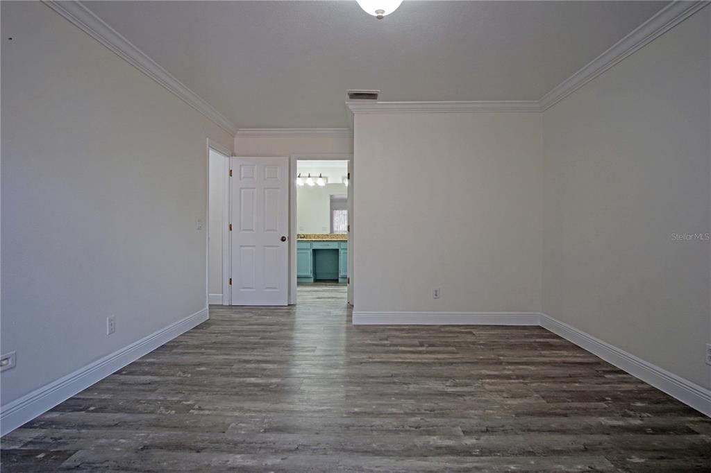 For Rent: $2,495 (3 beds, 2 baths, 1866 Square Feet)