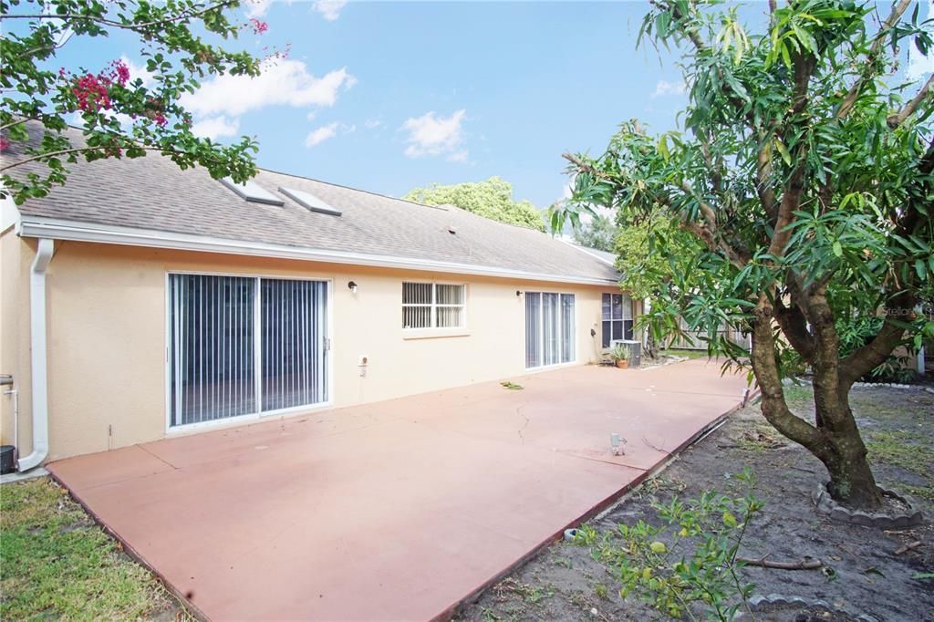 For Rent: $2,495 (3 beds, 2 baths, 1866 Square Feet)