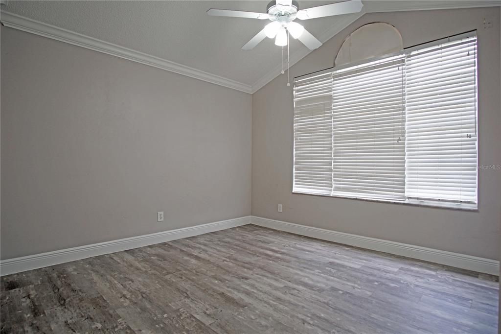 For Rent: $2,495 (3 beds, 2 baths, 1866 Square Feet)