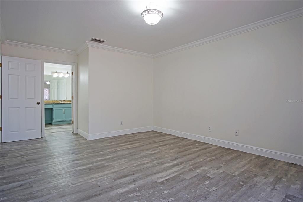 For Rent: $2,495 (3 beds, 2 baths, 1866 Square Feet)