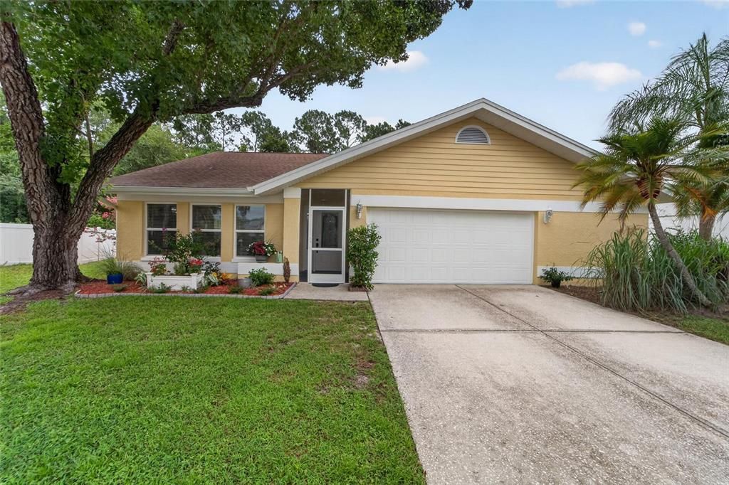 For Sale: $589,000 (3 beds, 2 baths, 2249 Square Feet)
