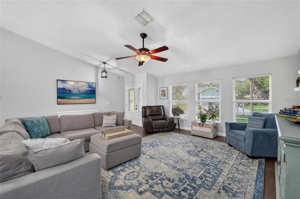 For Sale: $589,000 (3 beds, 2 baths, 2249 Square Feet)