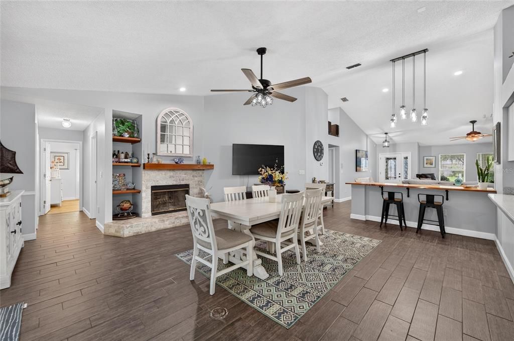For Sale: $589,000 (3 beds, 2 baths, 2249 Square Feet)