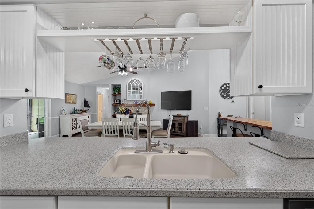 For Sale: $589,000 (3 beds, 2 baths, 2249 Square Feet)