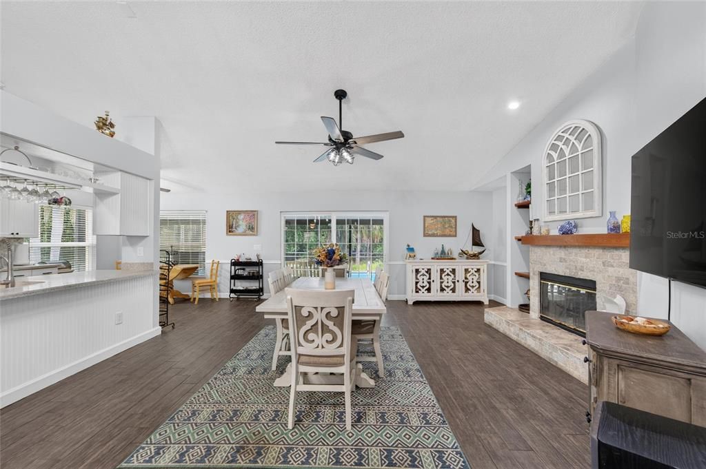 For Sale: $589,000 (3 beds, 2 baths, 2249 Square Feet)