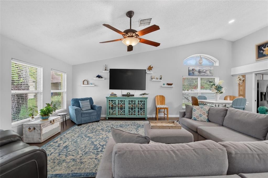 For Sale: $589,000 (3 beds, 2 baths, 2249 Square Feet)