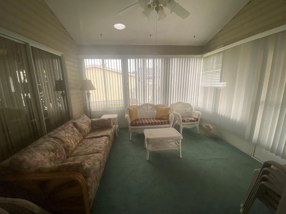 For Rent: $2,200 (2 beds, 2 baths, 1584 Square Feet)