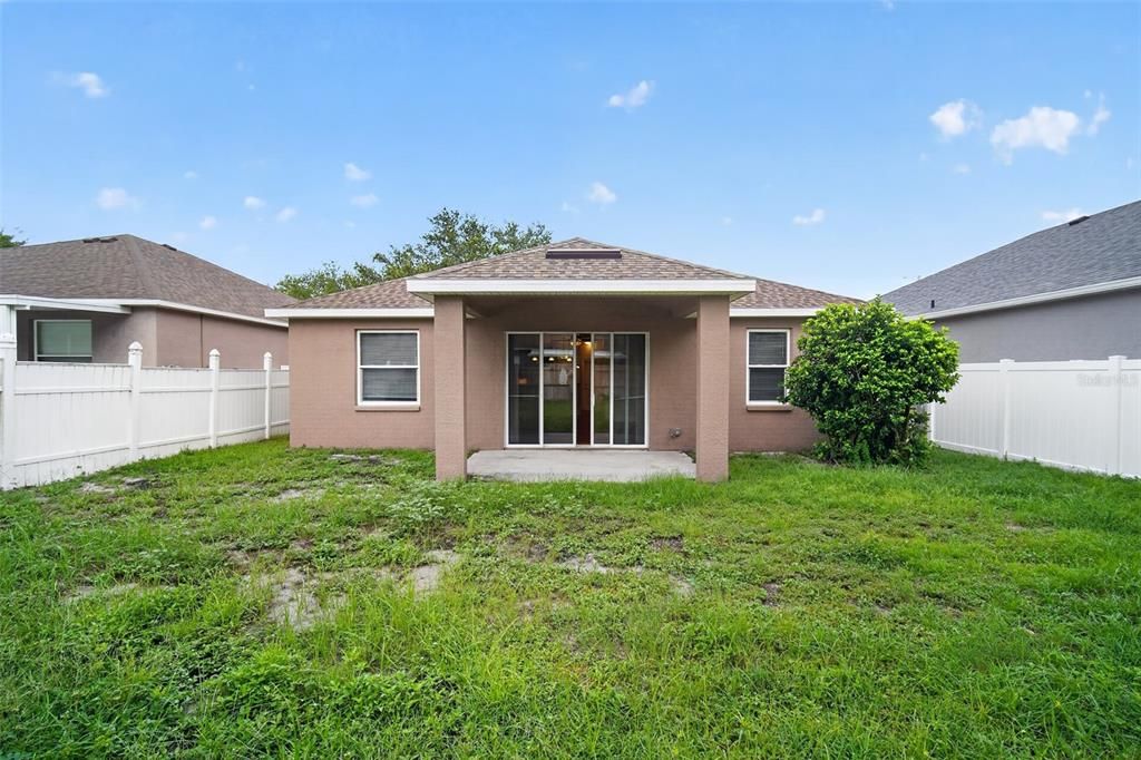Activo con contrato: $380,000 (3 camas, 2 baños, 1530 Pies cuadrados)