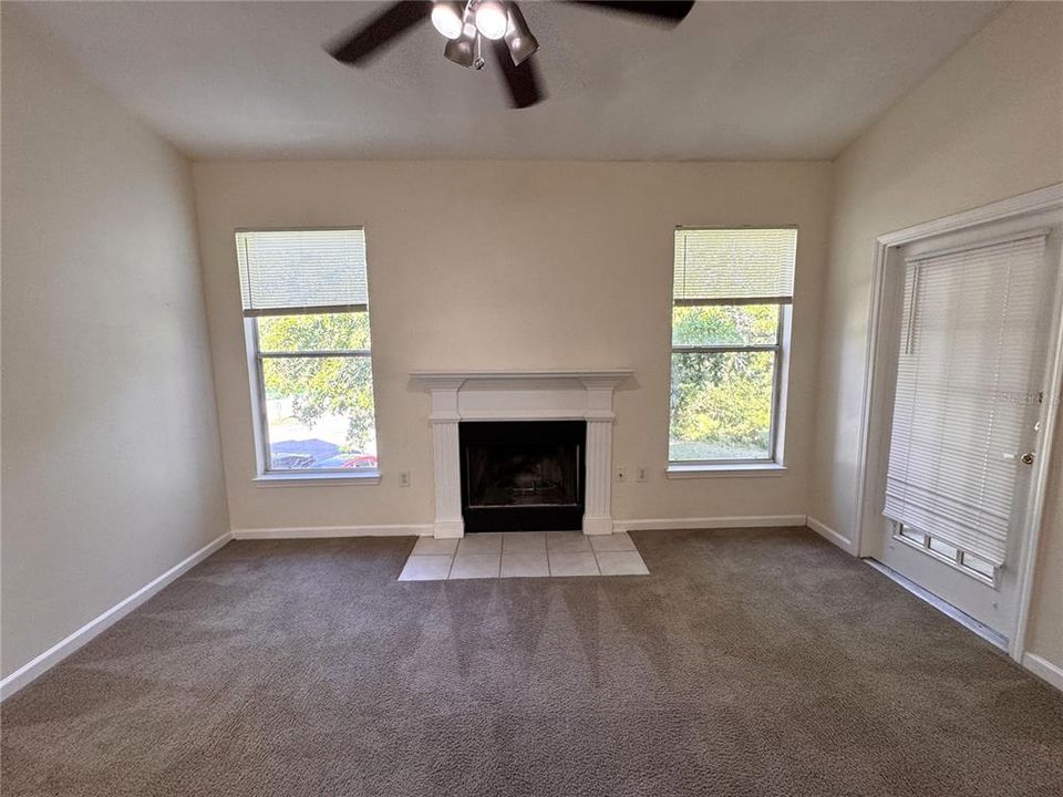 For Sale: $209,000 (2 beds, 2 baths, 1088 Square Feet)