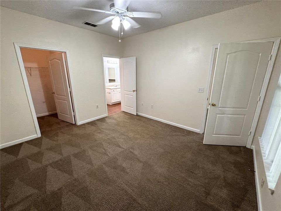 For Sale: $209,000 (2 beds, 2 baths, 1088 Square Feet)