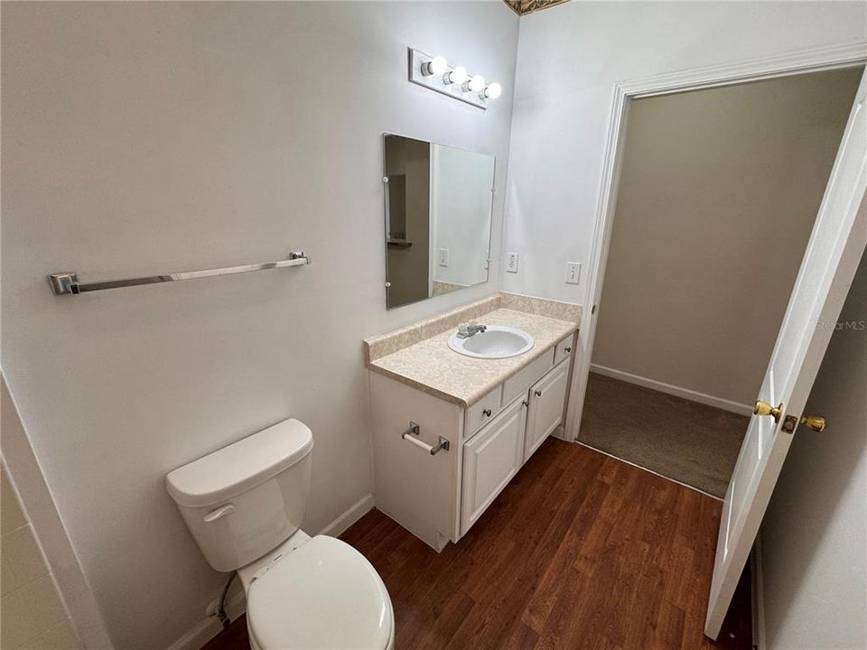 For Sale: $209,000 (2 beds, 2 baths, 1088 Square Feet)