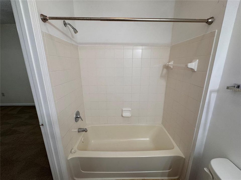 For Sale: $209,000 (2 beds, 2 baths, 1088 Square Feet)