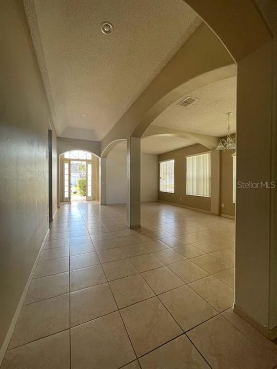 For Rent: $2,300 (4 beds, 3 baths, 2196 Square Feet)
