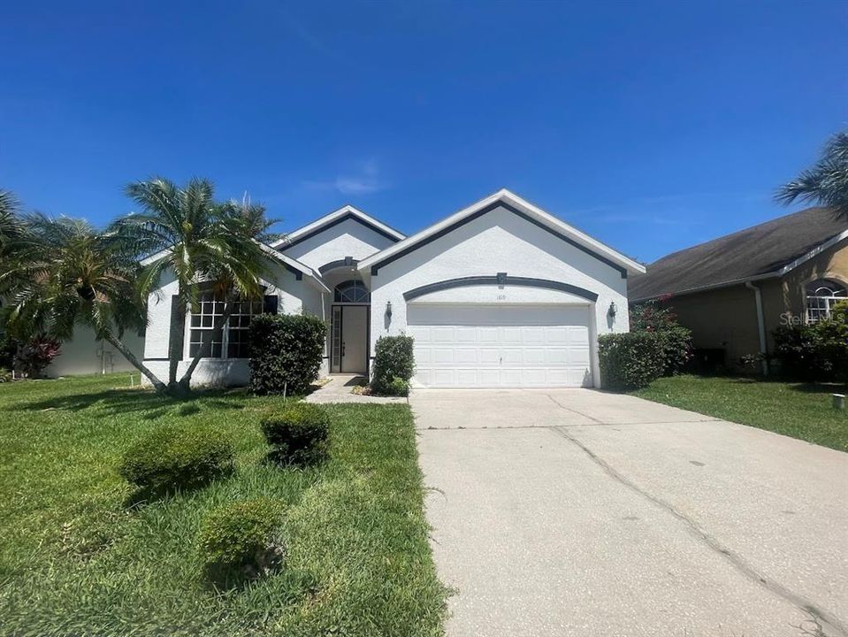 For Rent: $2,300 (4 beds, 3 baths, 2196 Square Feet)