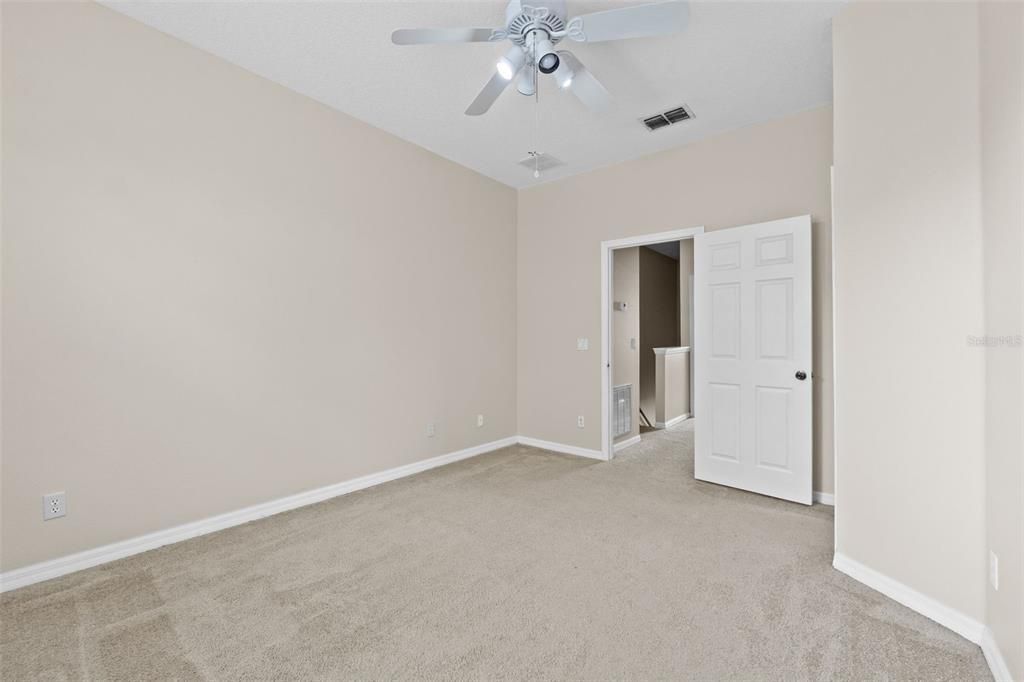 For Rent: $1,800 (2 beds, 2 baths, 1071 Square Feet)