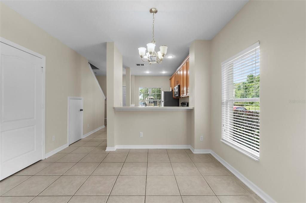 For Rent: $1,800 (2 beds, 2 baths, 1071 Square Feet)