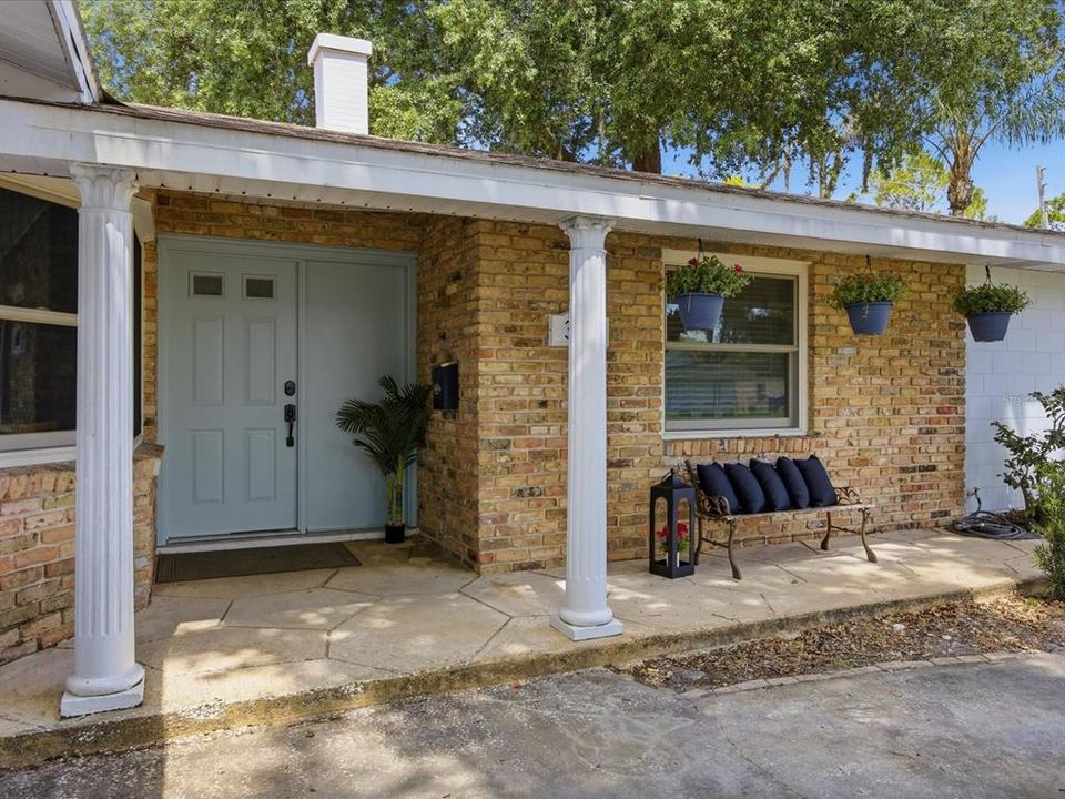 For Rent: $3,950 (4 beds, 2 baths, 1660 Square Feet)