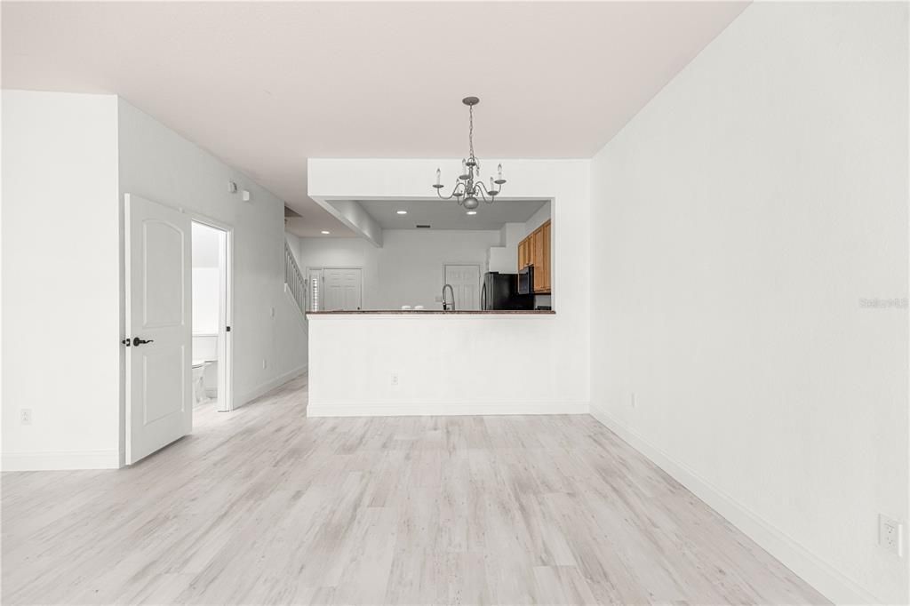 For Sale: $199,000 (3 beds, 2 baths, 1584 Square Feet)