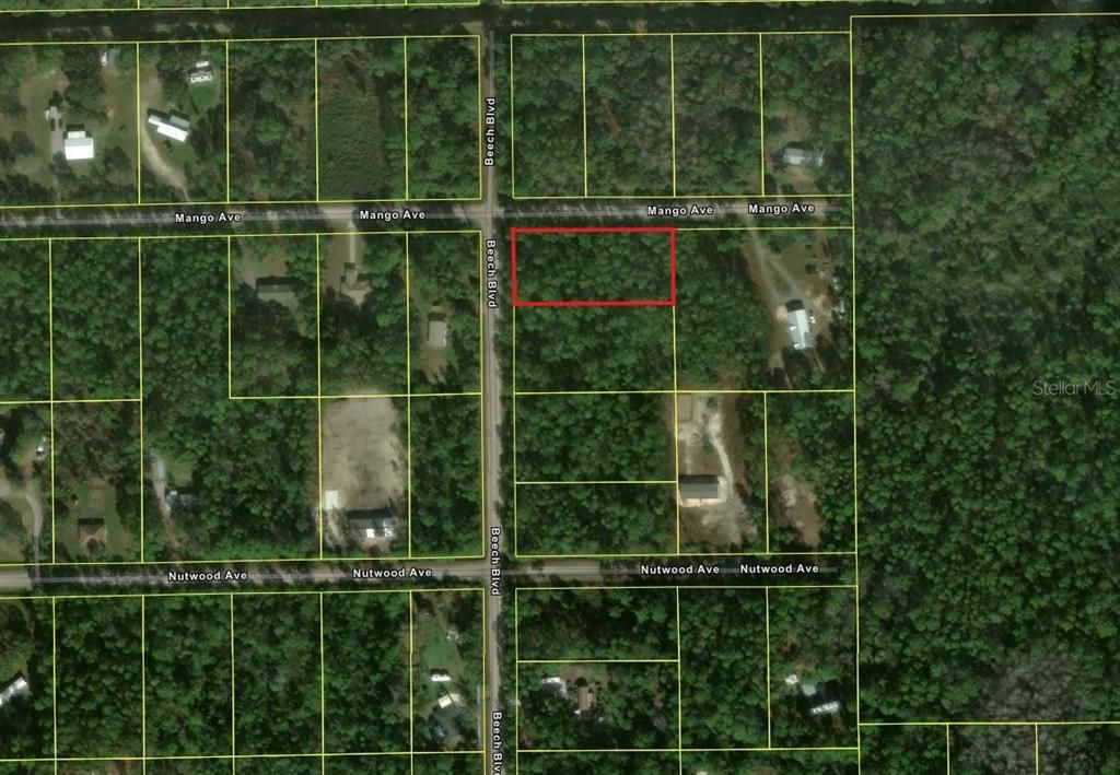 На продажу: $35,890 (0.92 acres)