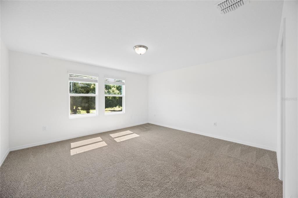В аренду: $2,350 (4 спален, 2 ванн, 2343 Квадратных фут)