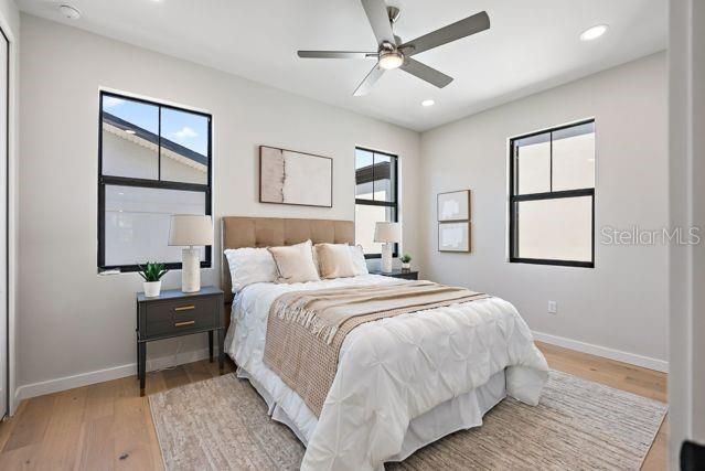 Activo con contrato: $850,000 (4 camas, 3 baños, 2340 Pies cuadrados)