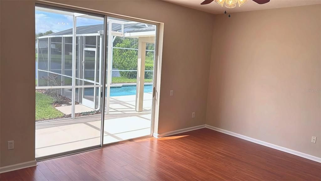For Sale: $799,000 (5 beds, 2 baths, 3114 Square Feet)