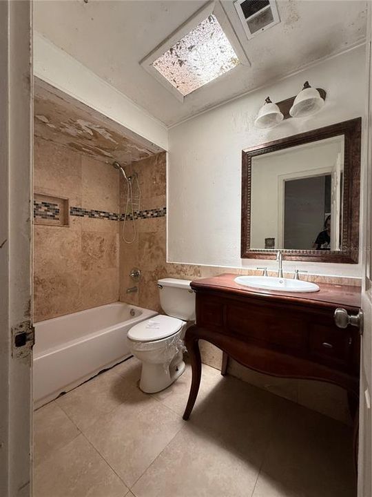 For Sale: $189,900 (3 beds, 2 baths, 1606 Square Feet)