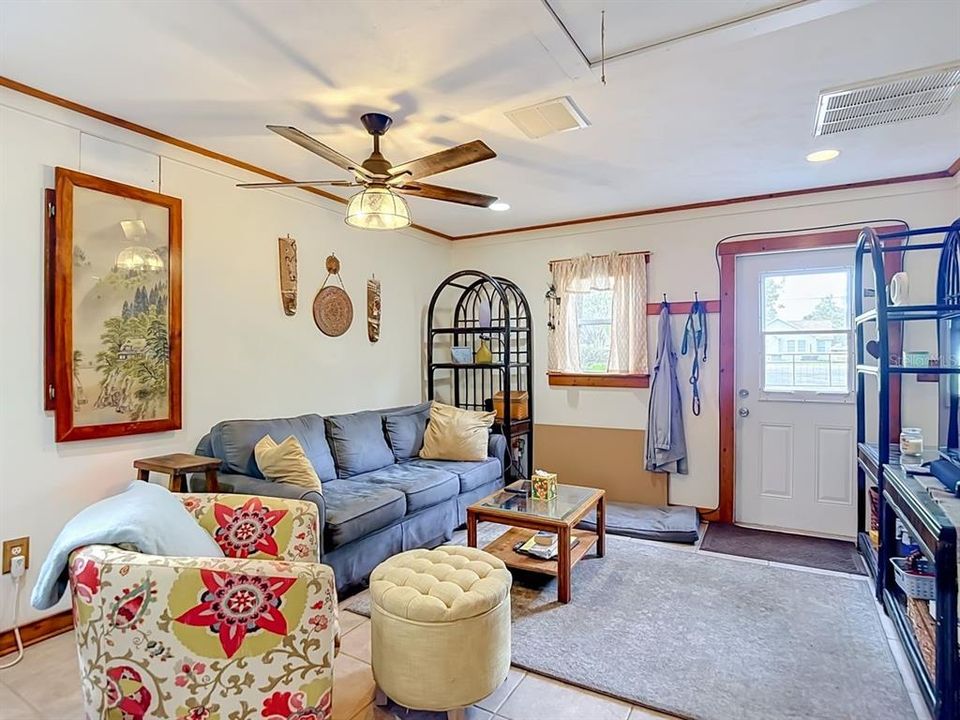 En Venta: $349,000 (4 camas, 2 baños, 1524 Pies cuadrados)