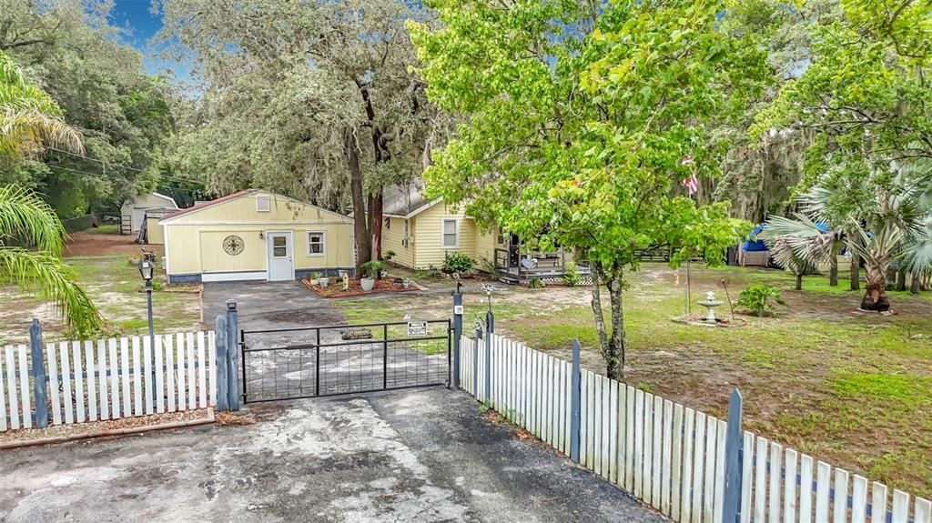 En Venta: $349,000 (4 camas, 2 baños, 1524 Pies cuadrados)