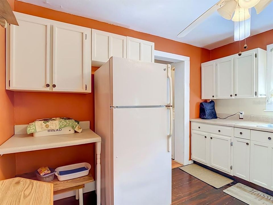 En Venta: $349,000 (4 camas, 2 baños, 1524 Pies cuadrados)