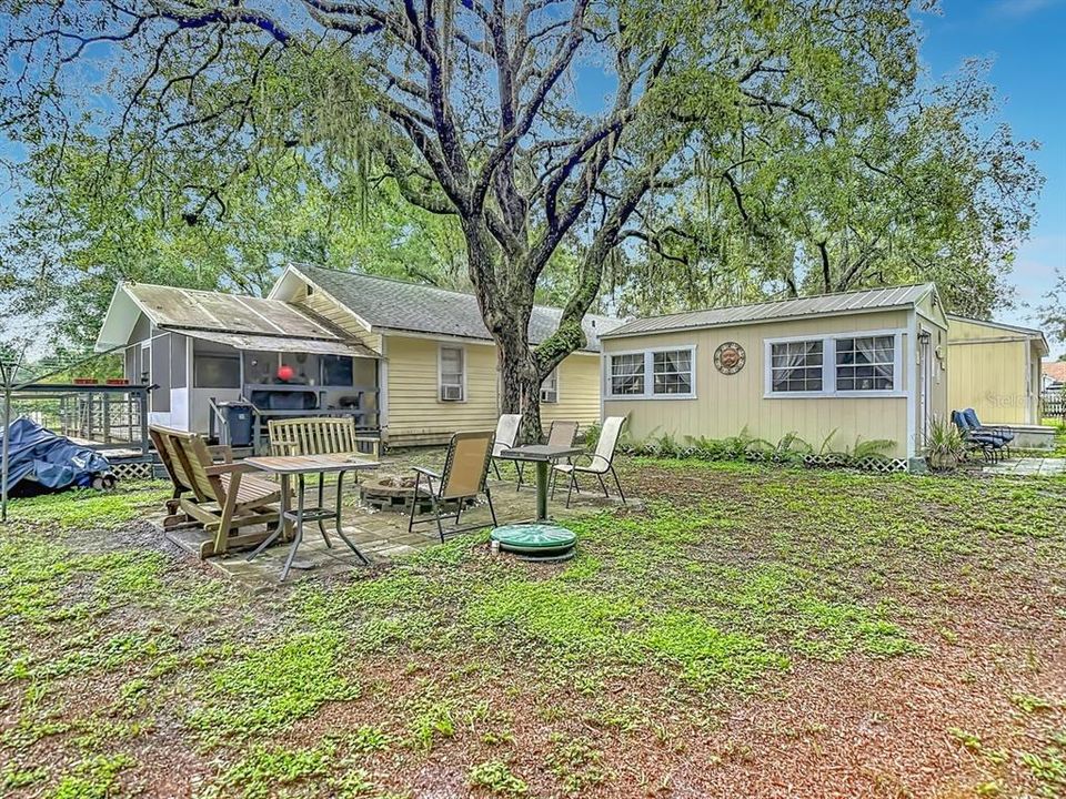 En Venta: $349,000 (4 camas, 2 baños, 1524 Pies cuadrados)