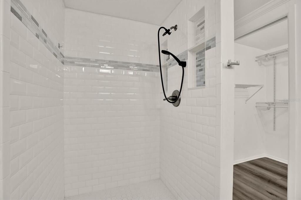 En Venta: $550,000 (3 camas, 2 baños, 1836 Pies cuadrados)