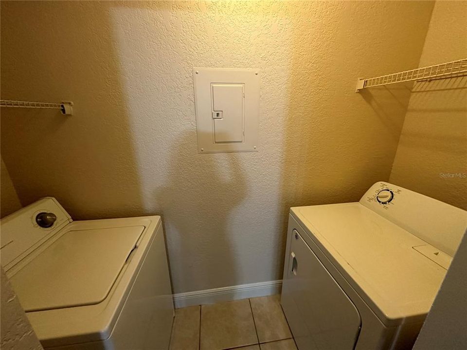 For Sale: $163,000 (1 beds, 1 baths, 650 Square Feet)
