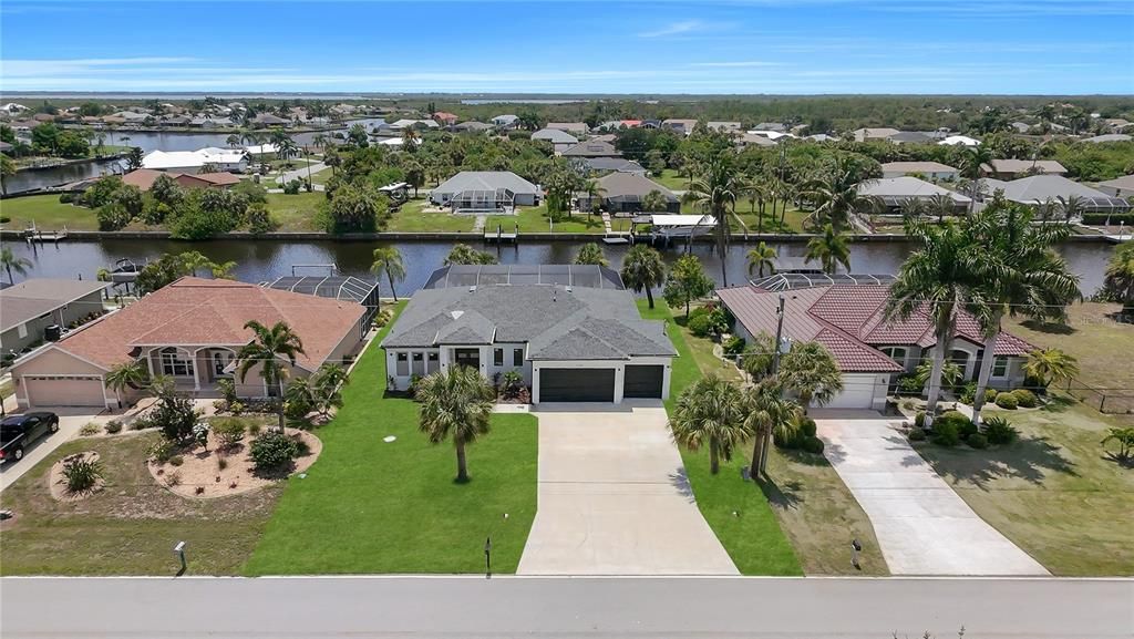 For Sale: $689,990 (3 beds, 2 baths, 1798 Square Feet)