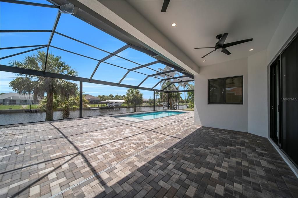 For Sale: $689,990 (3 beds, 2 baths, 1798 Square Feet)