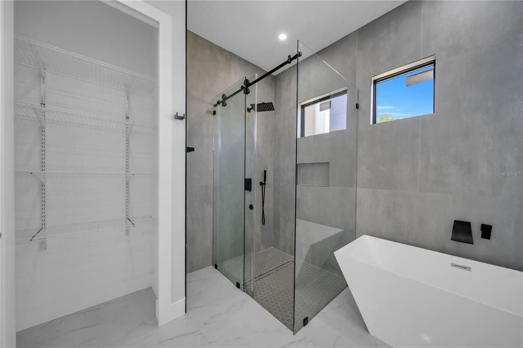 For Sale: $689,990 (3 beds, 2 baths, 1798 Square Feet)