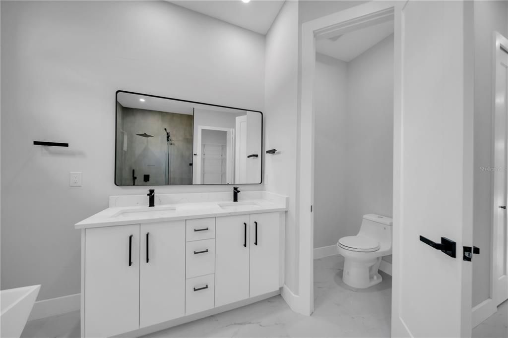 For Sale: $689,990 (3 beds, 2 baths, 1798 Square Feet)