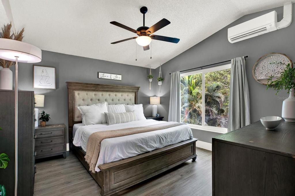 Activo con contrato: $539,000 (3 camas, 2 baños, 1832 Pies cuadrados)