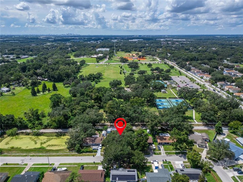 Activo con contrato: $380,000 (3 camas, 2 baños, 1235 Pies cuadrados)