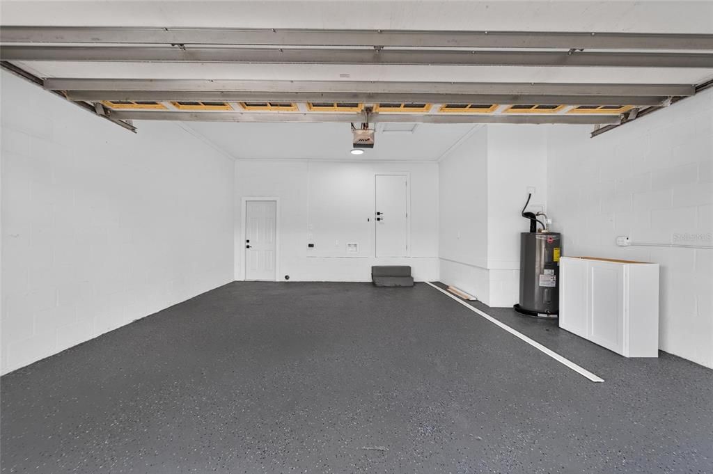 Activo con contrato: $380,000 (3 camas, 2 baños, 1235 Pies cuadrados)