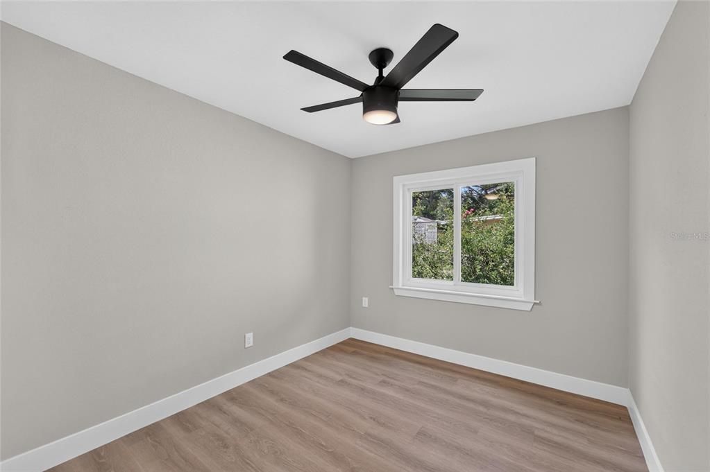 Activo con contrato: $380,000 (3 camas, 2 baños, 1235 Pies cuadrados)