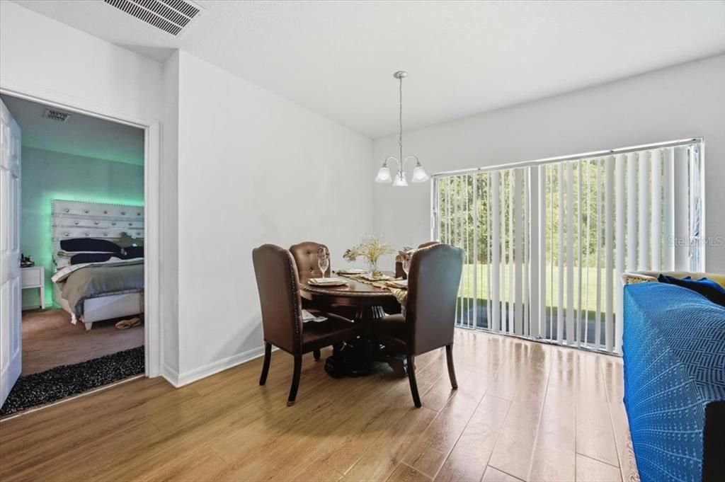 For Rent: $2,350 (4 beds, 2 baths, 1820 Square Feet)