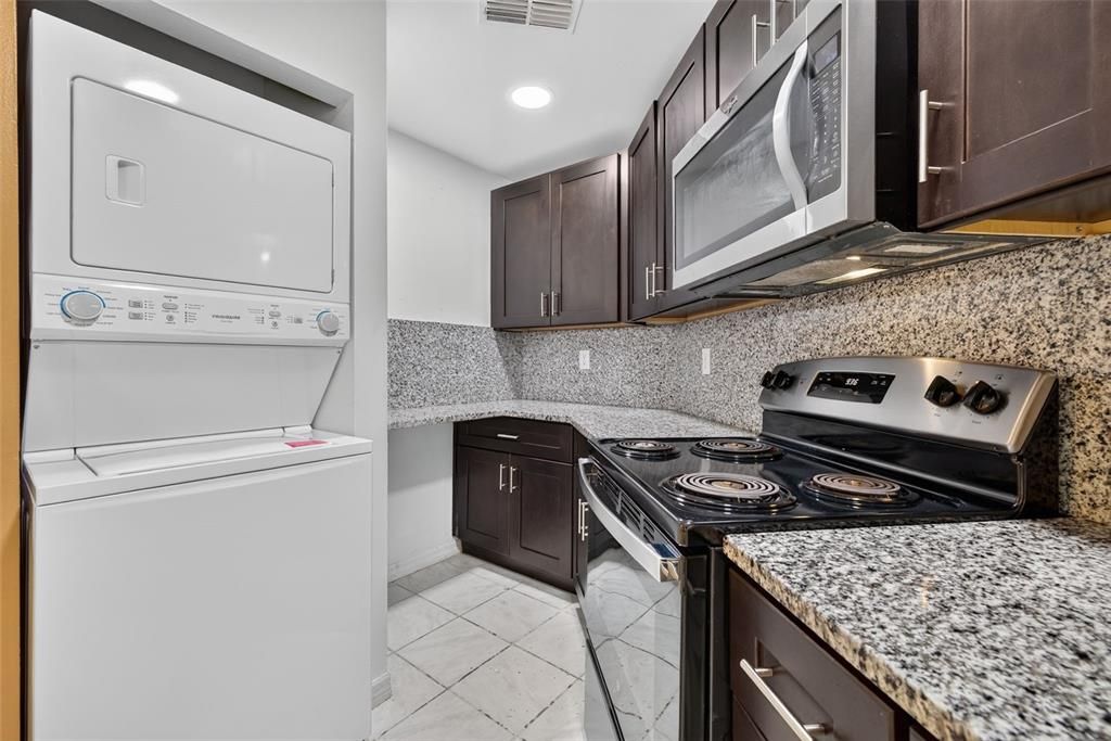 出租: $1,499 (2 贝兹, 2 浴室, 1100 平方英尺)