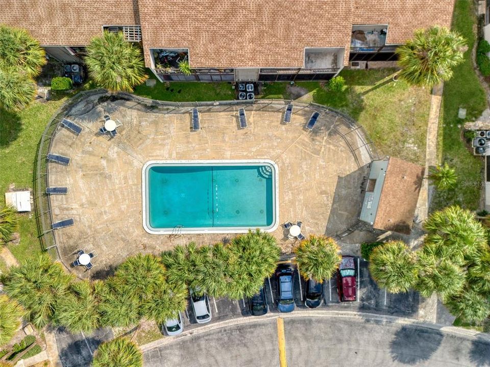 На продажу: $134,999 (2 спален, 2 ванн, 1068 Квадратных фут)