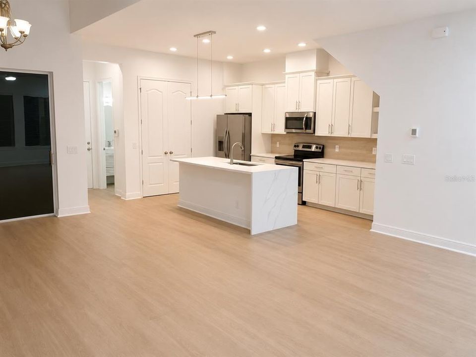 For Sale: $498,500 (3 beds, 2 baths, 1855 Square Feet)