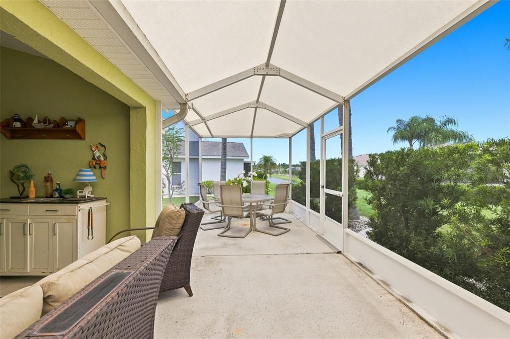 For Sale: $399,000 (4 beds, 2 baths, 1572 Square Feet)