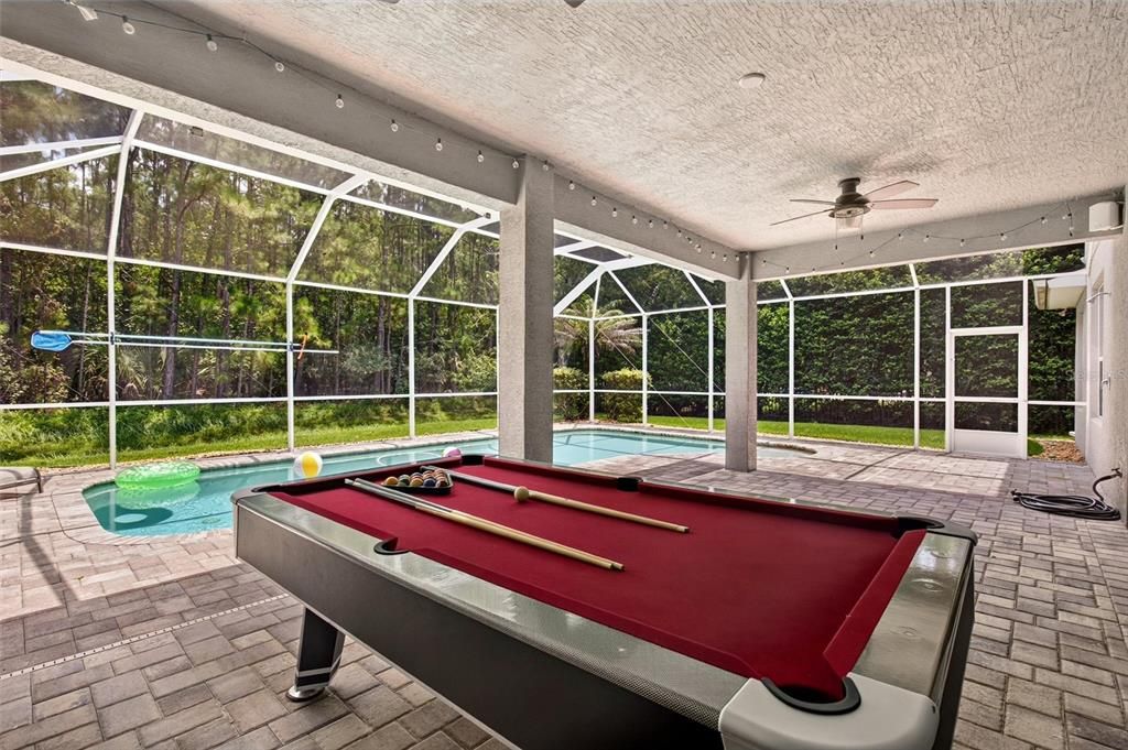 Activo con contrato: $645,000 (4 camas, 3 baños, 3331 Pies cuadrados)